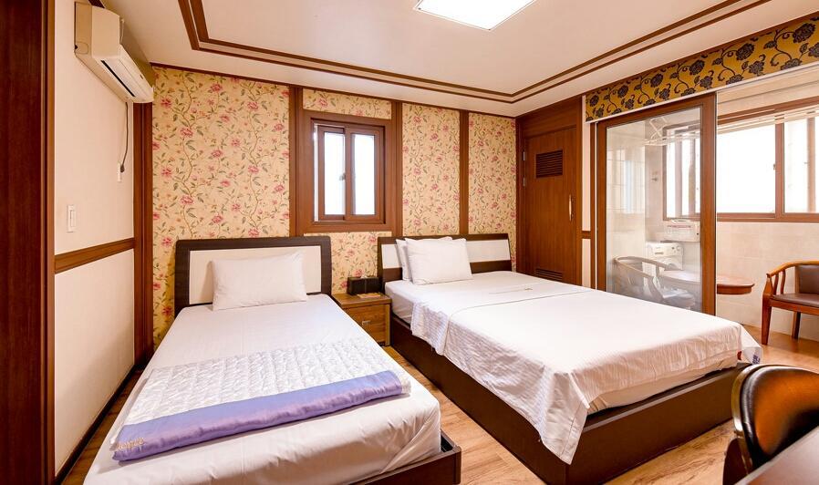 Hillstay Residence Hotel Gumi Εξωτερικό φωτογραφία